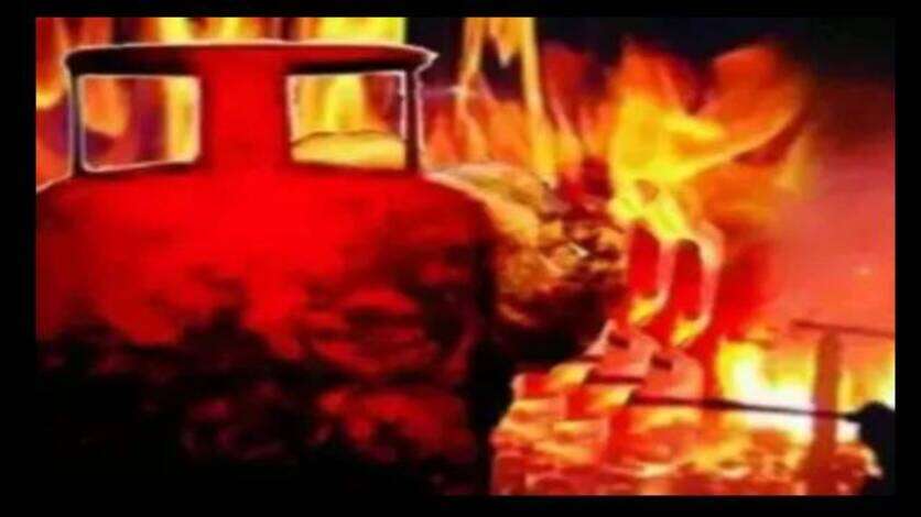 पश्चिम बंगाल के दक्षिण 24 परगना में गैस सिलेंडर विस्फोट, चार बच्चों समेत 7 की मौत