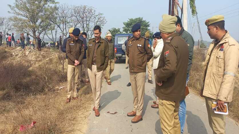 वाराणसी में नहर में मिला महिला का शव, हत्यारों ने सिर और चेहरे पर किया पत्थरों से हमला