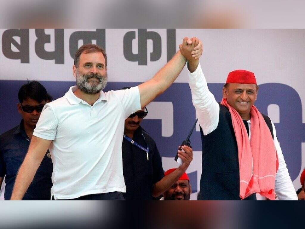 Year Ender 2024 : ’दो लड़कों की जोड़ी' ने दिखाया कमाल, योगी ने 'बंटेंगे तो कटेंगे' से पलटा पासा, साल 2024 में UP की इन सियासी घटनाओं ने बटोरी सुर्खियां