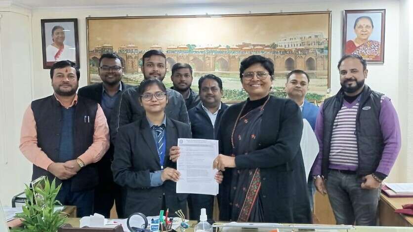 VBSPU : विश्वविद्यालय के छात्रों को प्रोजेक्ट के लिए मिला अनुदान, कुलपति ने दी शुभकामनाएं