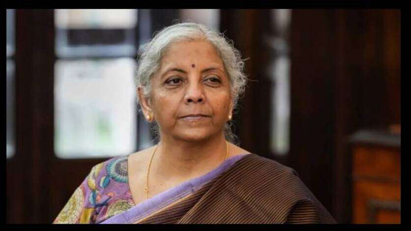 Budget 2025 : टैक्स मुक्त पेंशन से लेकर 8वें वेतन आयोग के गठन तक, सरकारी कर्मियों ने की वित्त मंत्री से यह मांगें