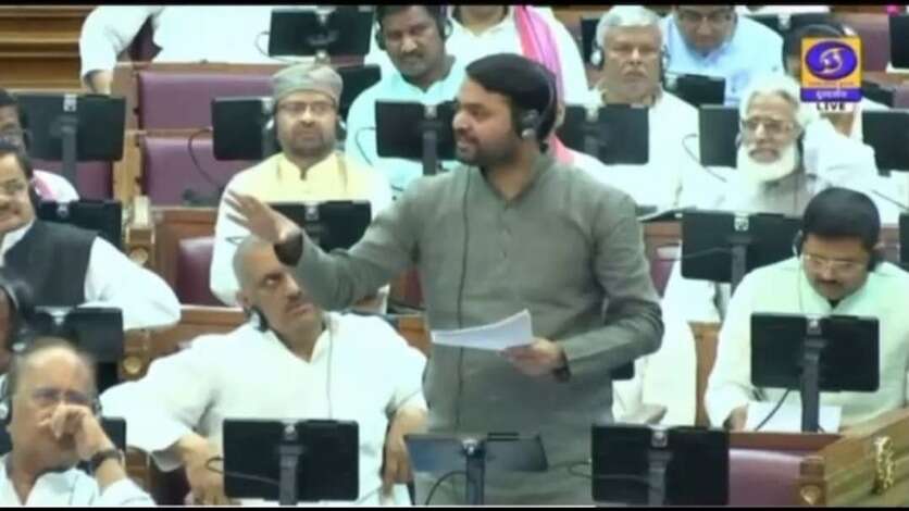 विधायक पंकज पटेल ने सुजानगंज को नगर पालिका बनाने की उठाई मांग