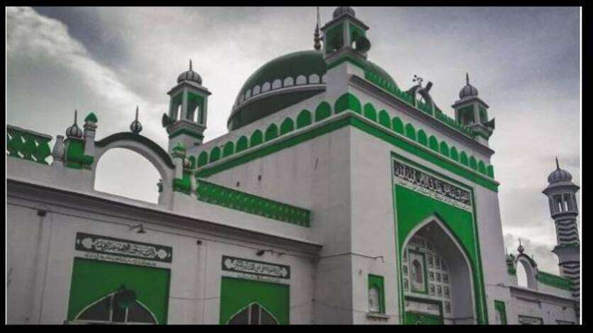 सर्वे करने ASI की तीन सदस्यीय टीम पहुंची संभल की शाही जामा मस्जिद, कल हाईकोर्ट में दाखिल करेगी रिपोर्ट