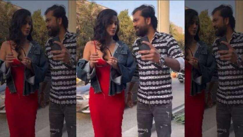 सेल्फी के लिए पूछा, फिर बीच सड़क पर जबरदस्ती Poonam Pandey को करने लगा KISS, वीडियो हो रहा वायरल