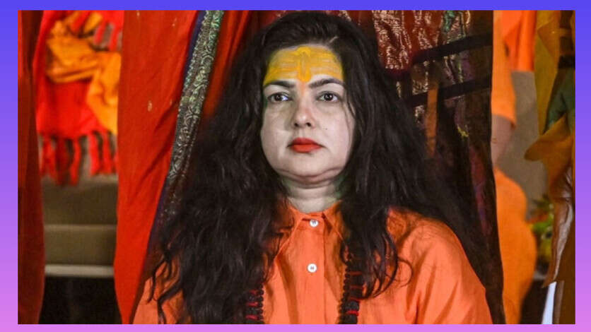 ममता कुलकर्णी ने मारी पलटी, महामंडलेश्वर पद से इस्तीफा लिया वापस, कहा- भावनाओं में आकर...