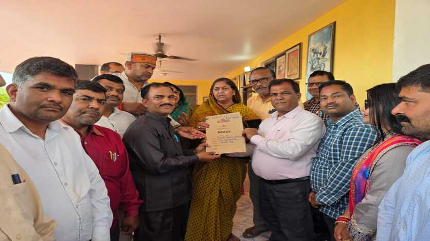 BTC वेलफेयर एसोसिएशन के प्रतिनिधियों ने की राज्यसभा सांसद से मुलाकात, पुरानी पेंशन बहाली की मांग को लेकर सौंपा ज्ञापन