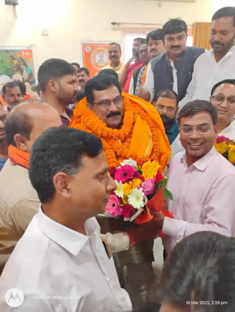 Jaunpur : डॉ. अजय कुमार सिंह बने भाजपा के जिला अध्यक्ष