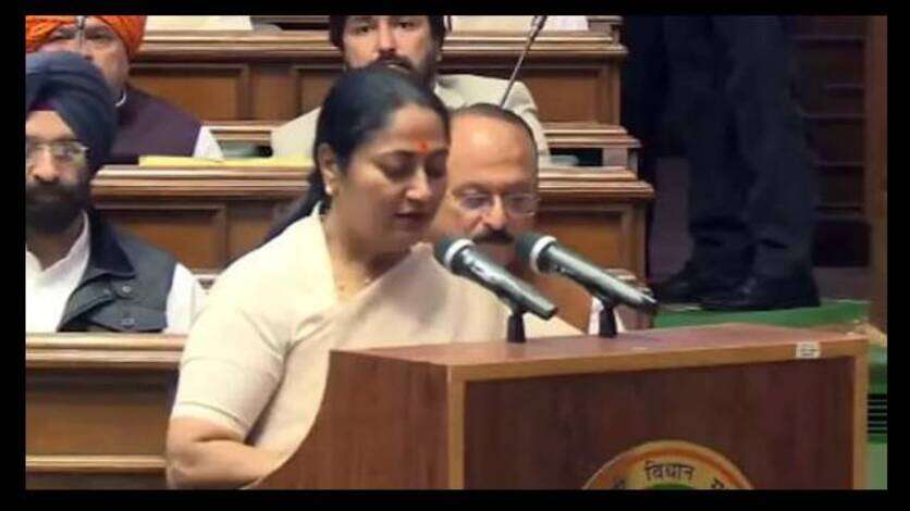दिल्ली शराब नीति को लेकर CAG Report विधानसभा में पेश : सरकार का दावा, हुआ इतने करोड़ का नुकसान
