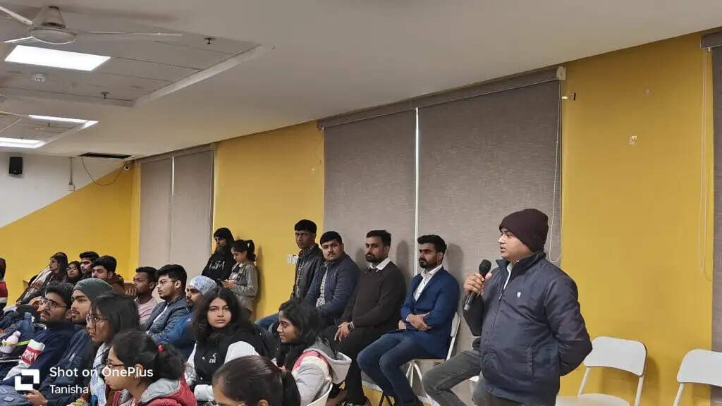 National Startup Day : बीएचयू में सम्मानित हुए स्टार्टअप पिच कम्पटीशन के विनर मृत्युंजय सिंह