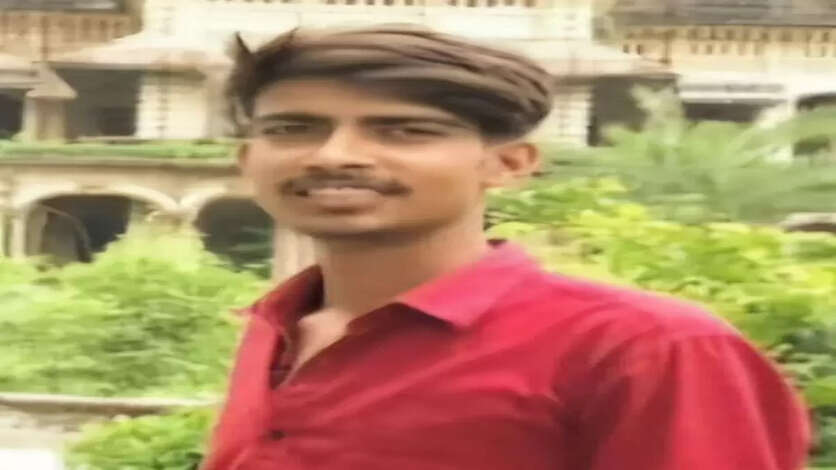 मृतक आदित्य सिंह